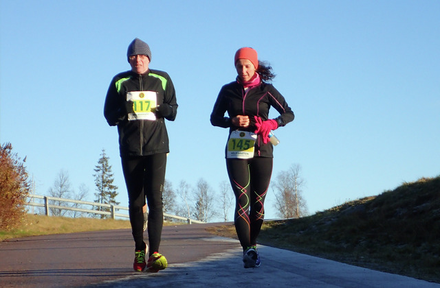 Løper rolig: Titina løper og løper i rolig tempo. Her under Jessheim Vintermaraton. Foto: Kondis/Marianne Røhme
