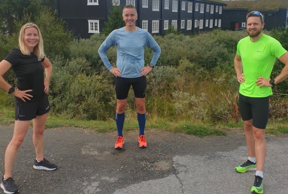 Anne Woldmo, Stig Fjelldahl og Jon Shaw på løpesamling for Kondis på Ilsetra august 2020