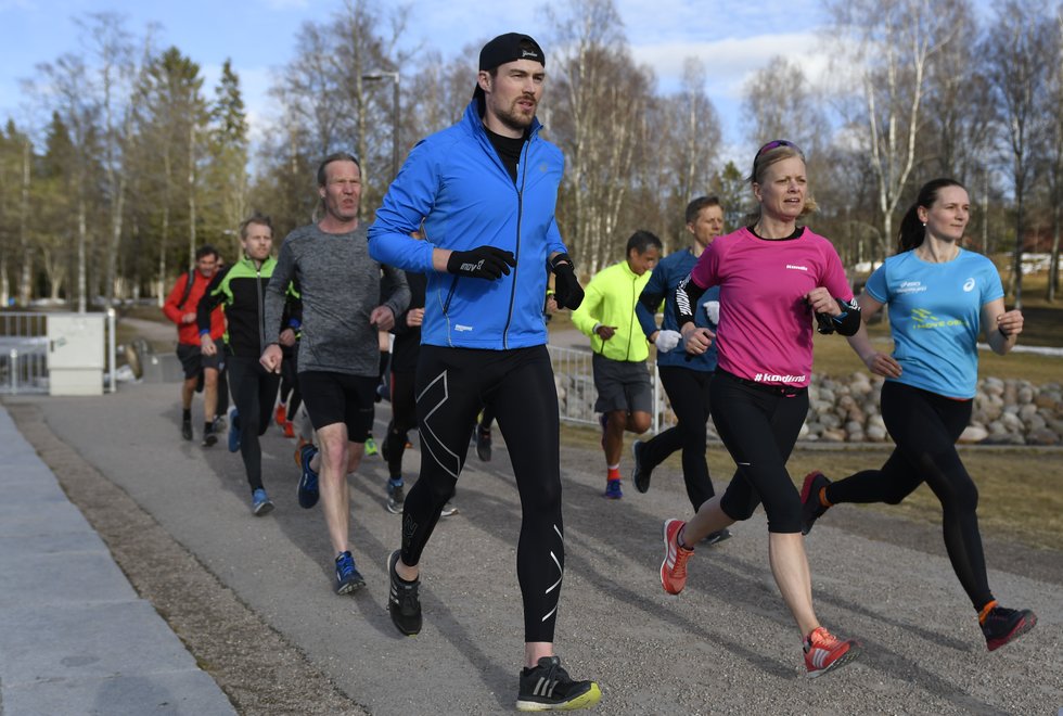 Trening: Du kan trene opp kroppen til å forbrenne fett. Her fra en tirsdagstrening med Kondis sin treningsgruppe i Oslo. Foto: Bjørn Johannessen.