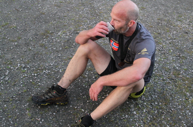 Bygger muskler: Hvis det er melk Helge Reinholt har i glasset etter denne treningsøkta, så kan han føle seg trygg på at den muskelbyggende effekten er like bra som ved proteintilskudd. Foto: Olav Engen/Kondis