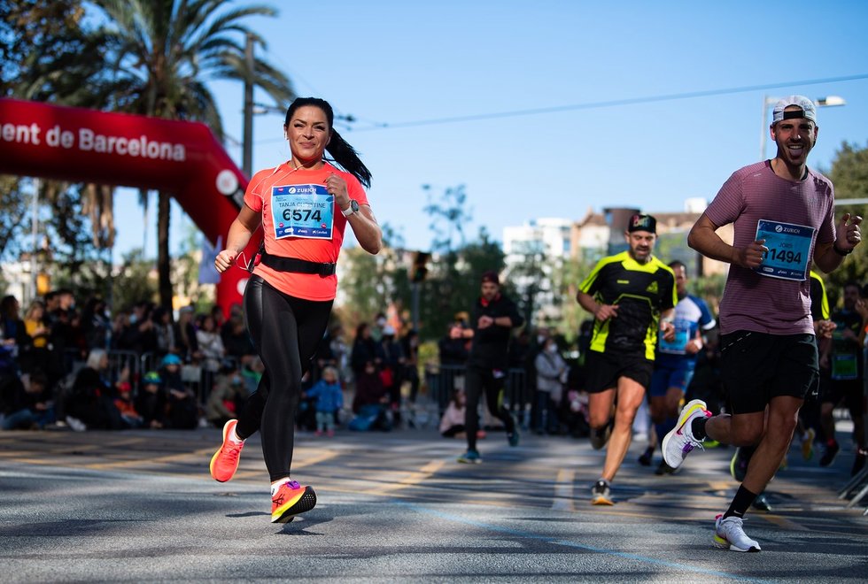 Tanja Christine Gaivoronski spring stadig lengre, men til helga gler ho seg til å springe 10-kilometeren i ASICS Sentrumsløpet. (Foto: Andy Astfalck)