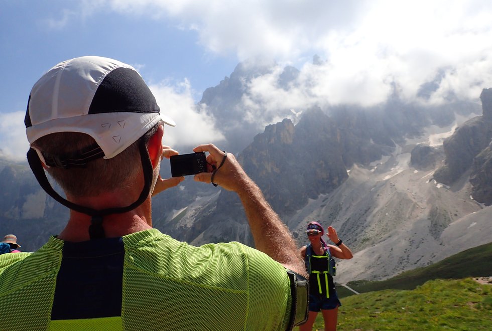 Jon Andreas Balchen og Maja Gran Erke på Kondistur fra Passo Rolle til Passo di Valles i Dolomittene i Italia