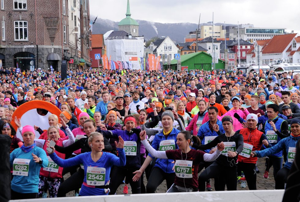 Oppvarming til Bergen City Marathon 2018. Nå spørs det om det blir noe løp i år. (Foto: Arne Dag Myking)